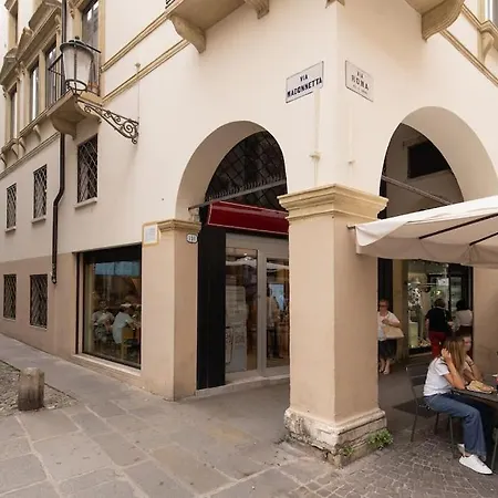 Enjoy - Bilocale Centralissimo In Via Roma *